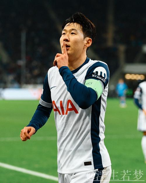 孙兴慜表现低迷:32岁热刺核心8项数据挂零遭提前换下 球迷失望怒批 孙兴慜表现低迷:32岁热刺核心8项数据挂零遭提前换下 球迷失望怒批