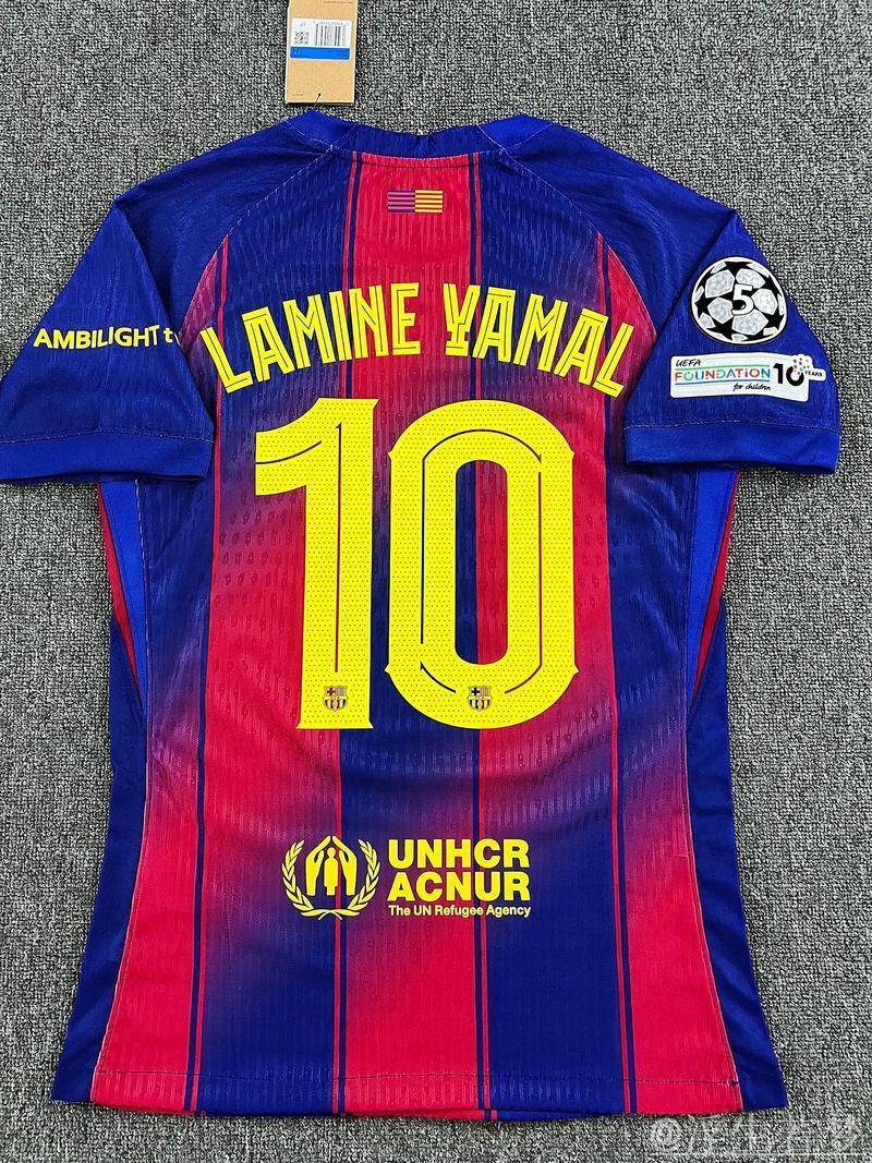 巴萨决定将10号球衣授予亚马尔 巴萨决定将10号球衣授予亚马尔